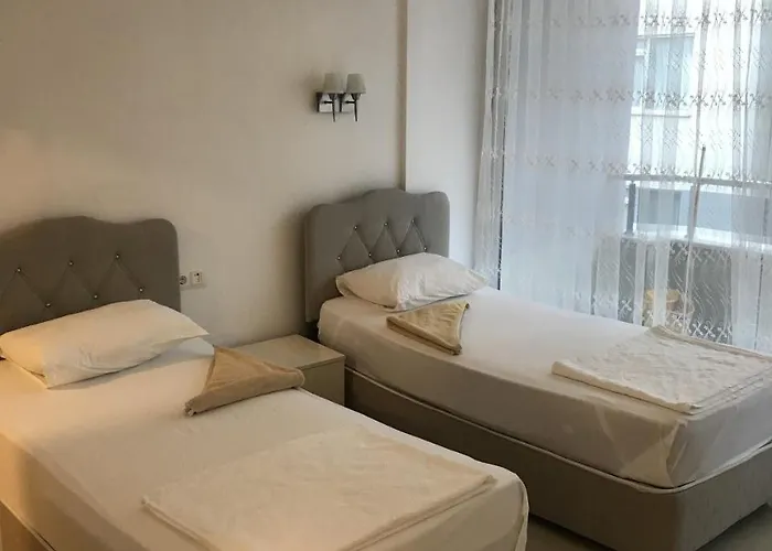 Cemal Bey ألانيا